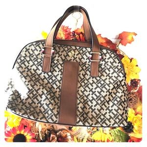 Like new canvas Tommy Hilfiger Purse